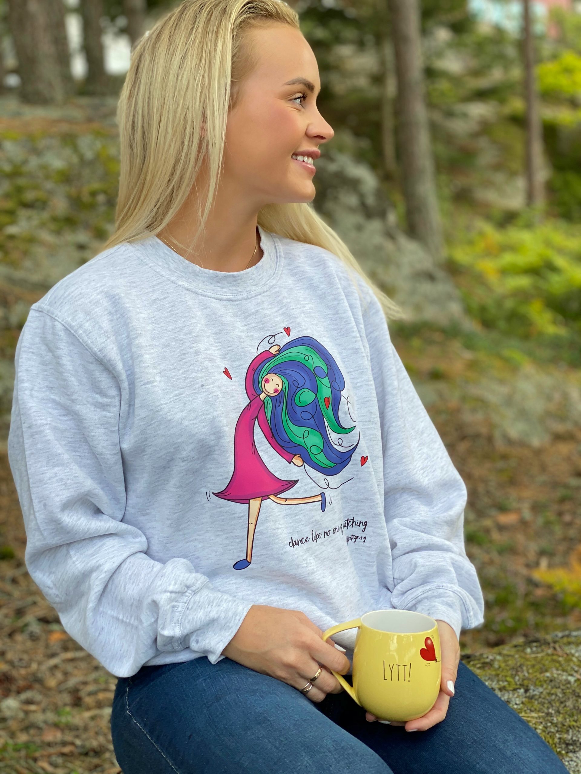 Sweater round neck ; "Dance like no one is watching" - Bilde 3