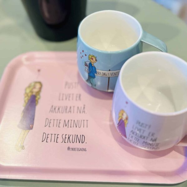 NYHET! Serveringsfat fra Lykketegning (PUST)