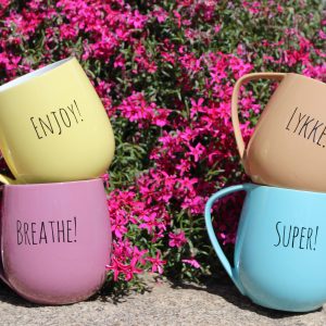 Lykkekopper fra Lykketegning. Mugs with customized design